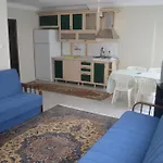 Yade Apartahotel