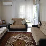 Yade Apartahotel 3*