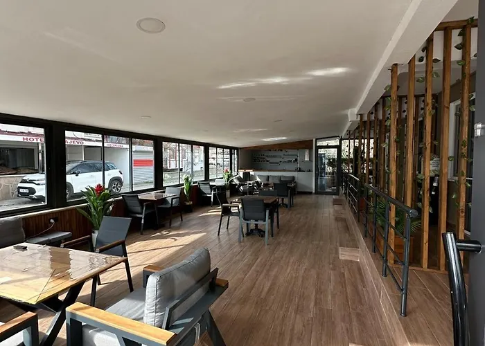 Yade 3* Айвалык